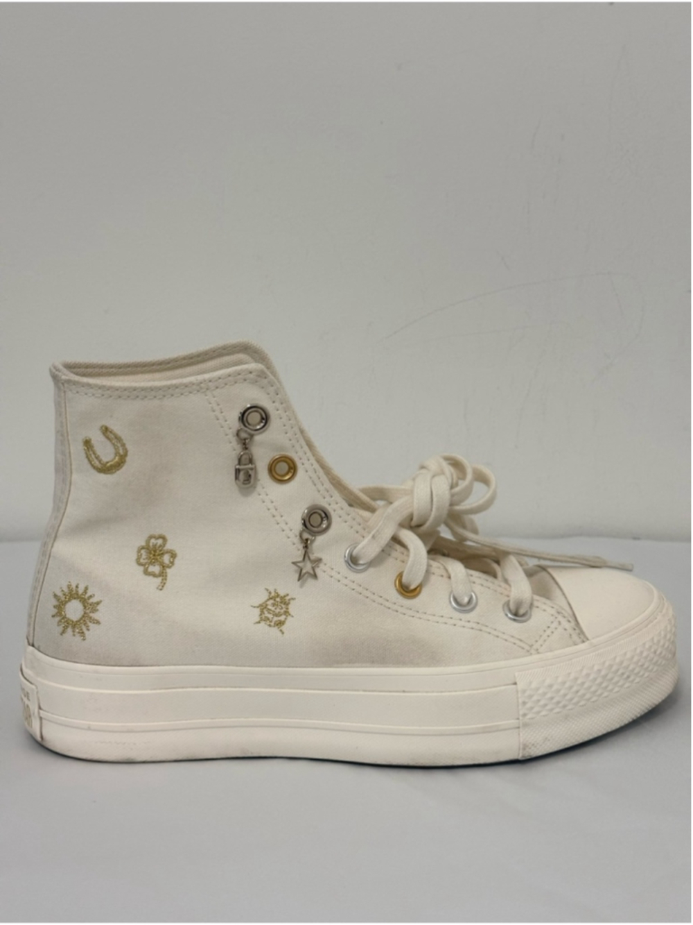 Converse Chuck Taylor All Star Lift Platform Luck Charms Hi Sneakers Sz 8 EUC - Picture 11 of 14
